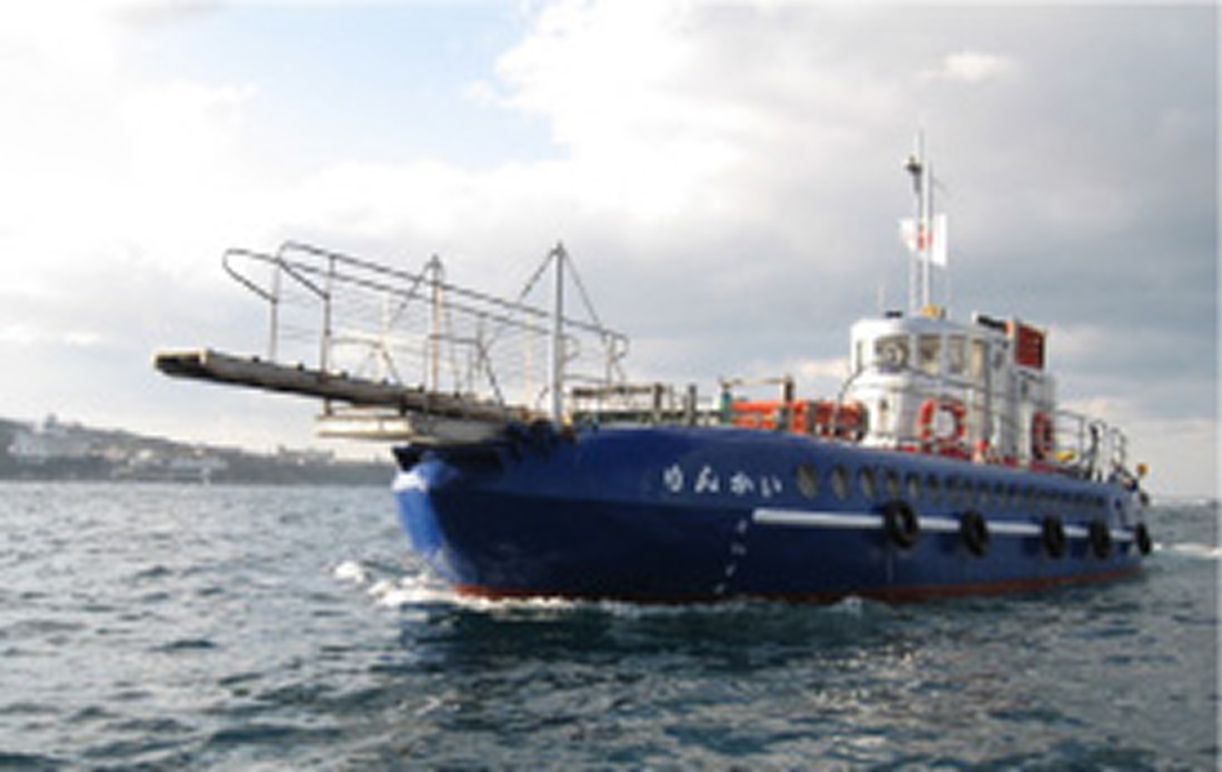 南紀白浜海底観光船 グラスボート